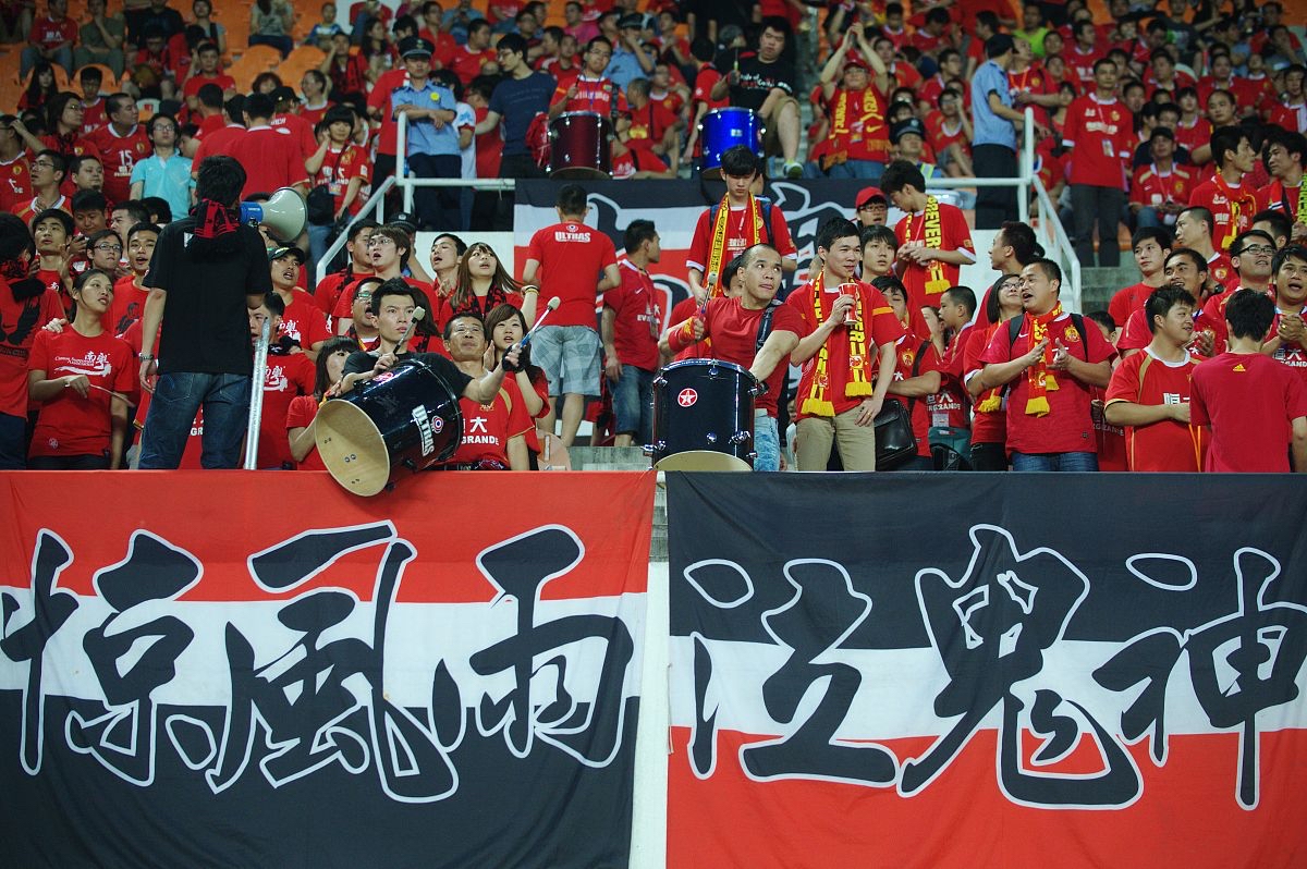 中国球队在比赛中无懈可击获得胜利